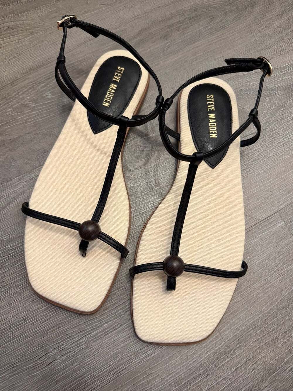 Steve Madden Ritzy Flat Thong Sandals with Wood Detail b2